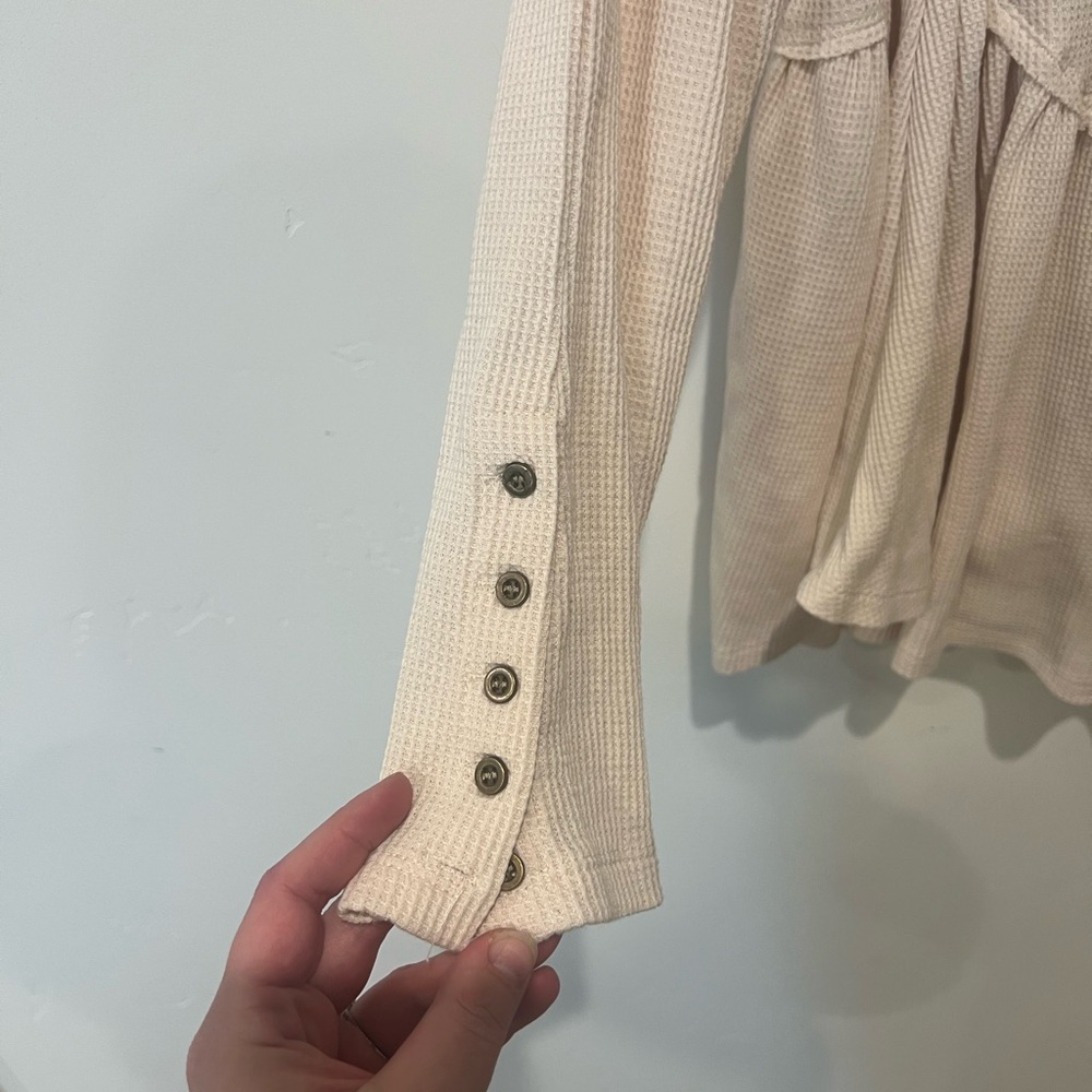 Pink Lily Women’s Boho Beige Long Sleeve Top Size Small - Picture 3 of 4